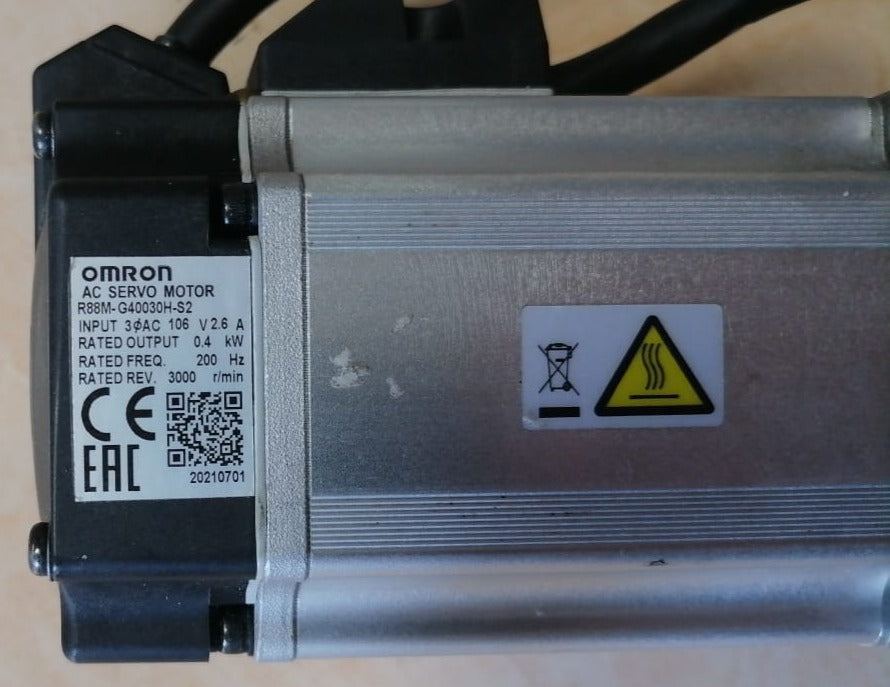 1PC Omron R88M G40030H S2 D R88MG40030HS2D Servo 1PC Omron R88M G40030H S2 D R88MG40030HS2D Servo