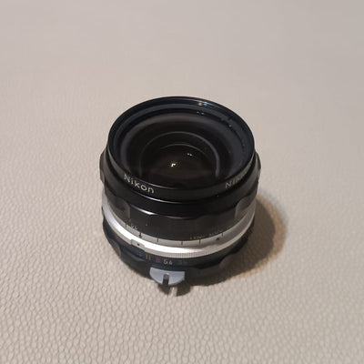 Nikon Nikkor-H Auto 1:28mm 739368