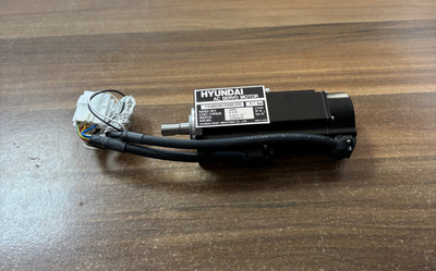 Hyundai Robotics TS4603N7048E200 32962 Servo Motor 40 0.1KW TS4603 N7048 E200 AC20