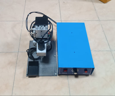 1800 W Pnömatik Ultrasonik Plastik Kaynak Makinesi Ultrasonik Nokta Kaynak Makinesi HL-1800W
